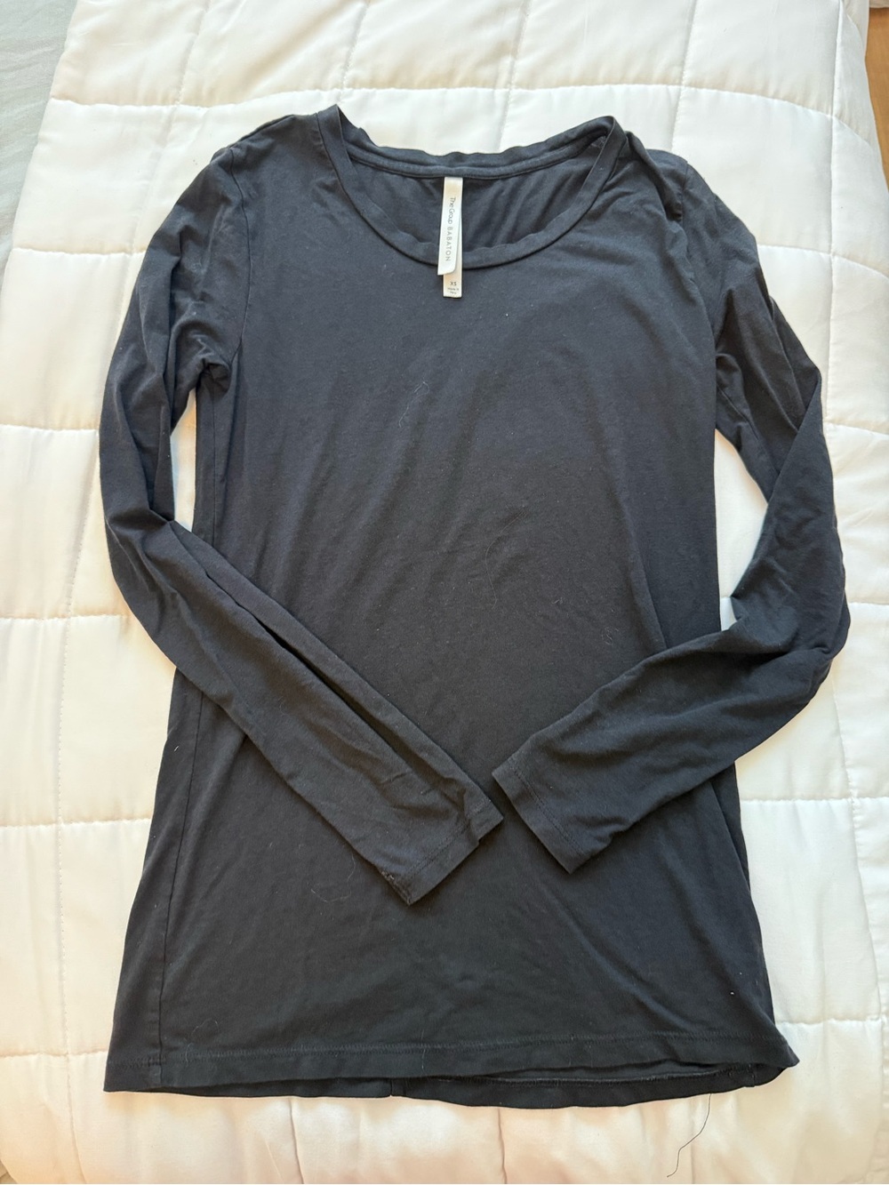 Aritzia Babaton Long Sleeve Scoop Neck Tee - Black Size XS